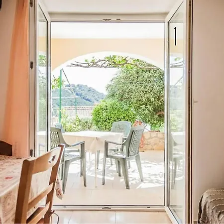 1 Bedroom In アパート ロパール