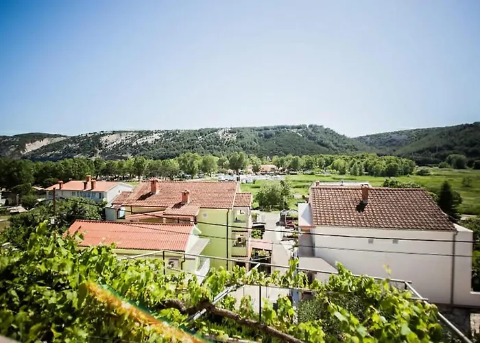 Apartment Amazing In With Wifi Lopar